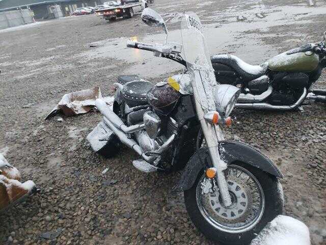 Suzuki VL800TL