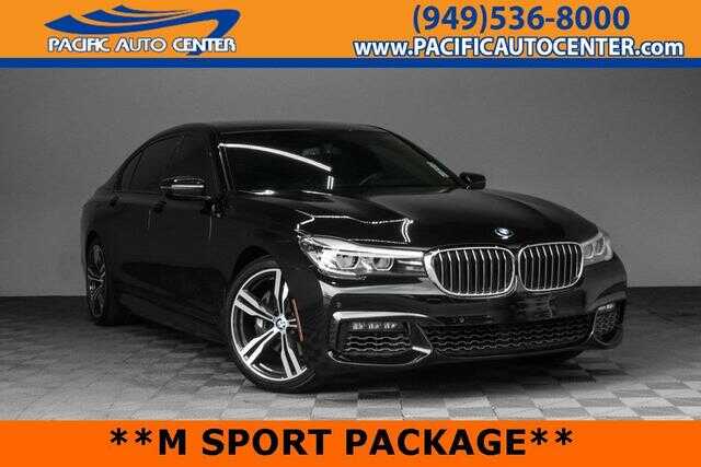 BMW 740i