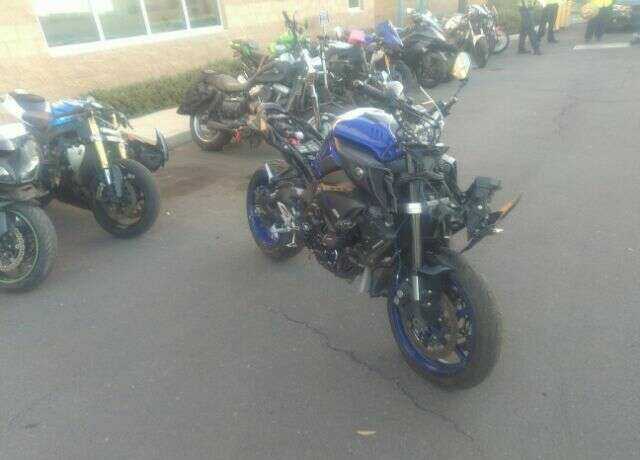 YAMAHA