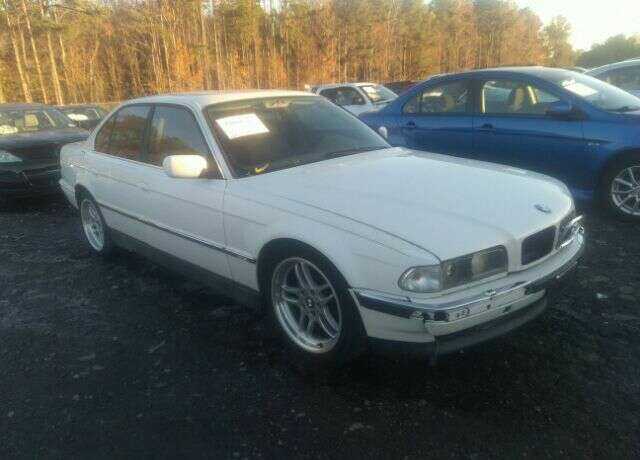 BMW 740i