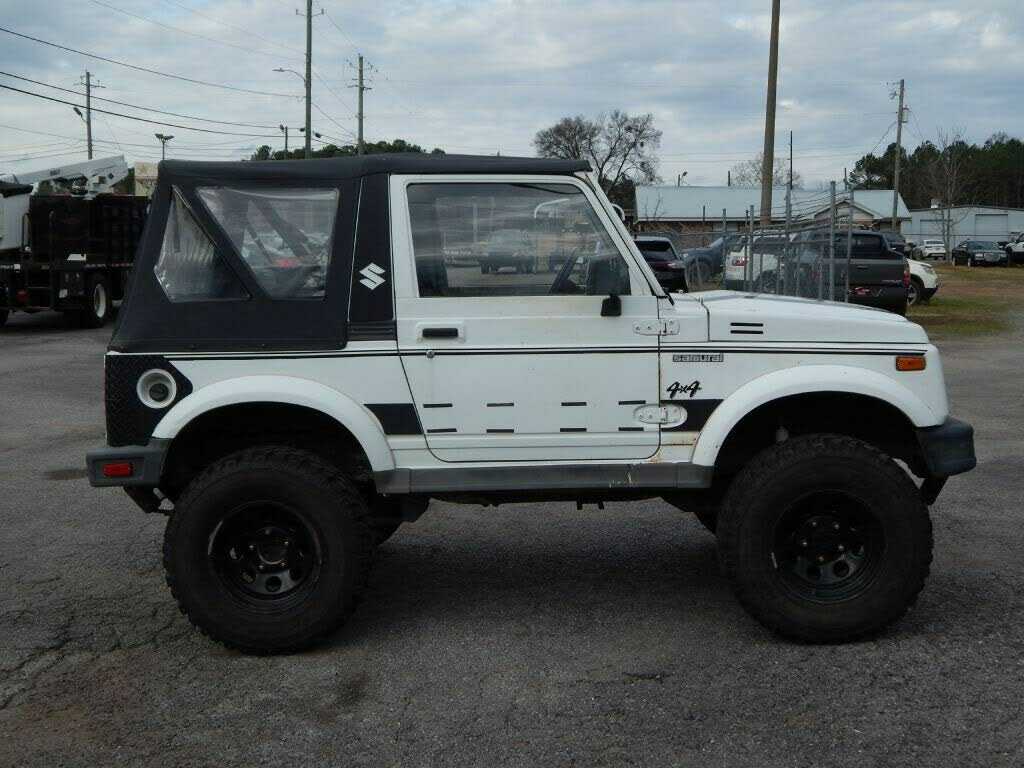 Suzuki Samurai