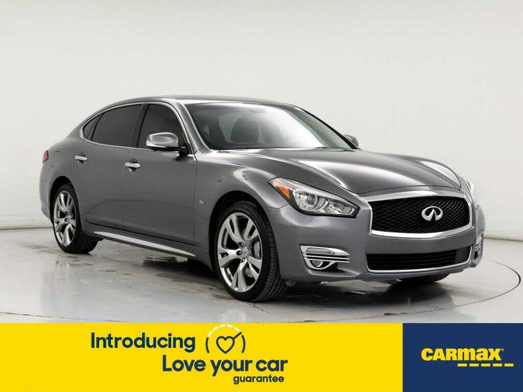 Infiniti Q70L