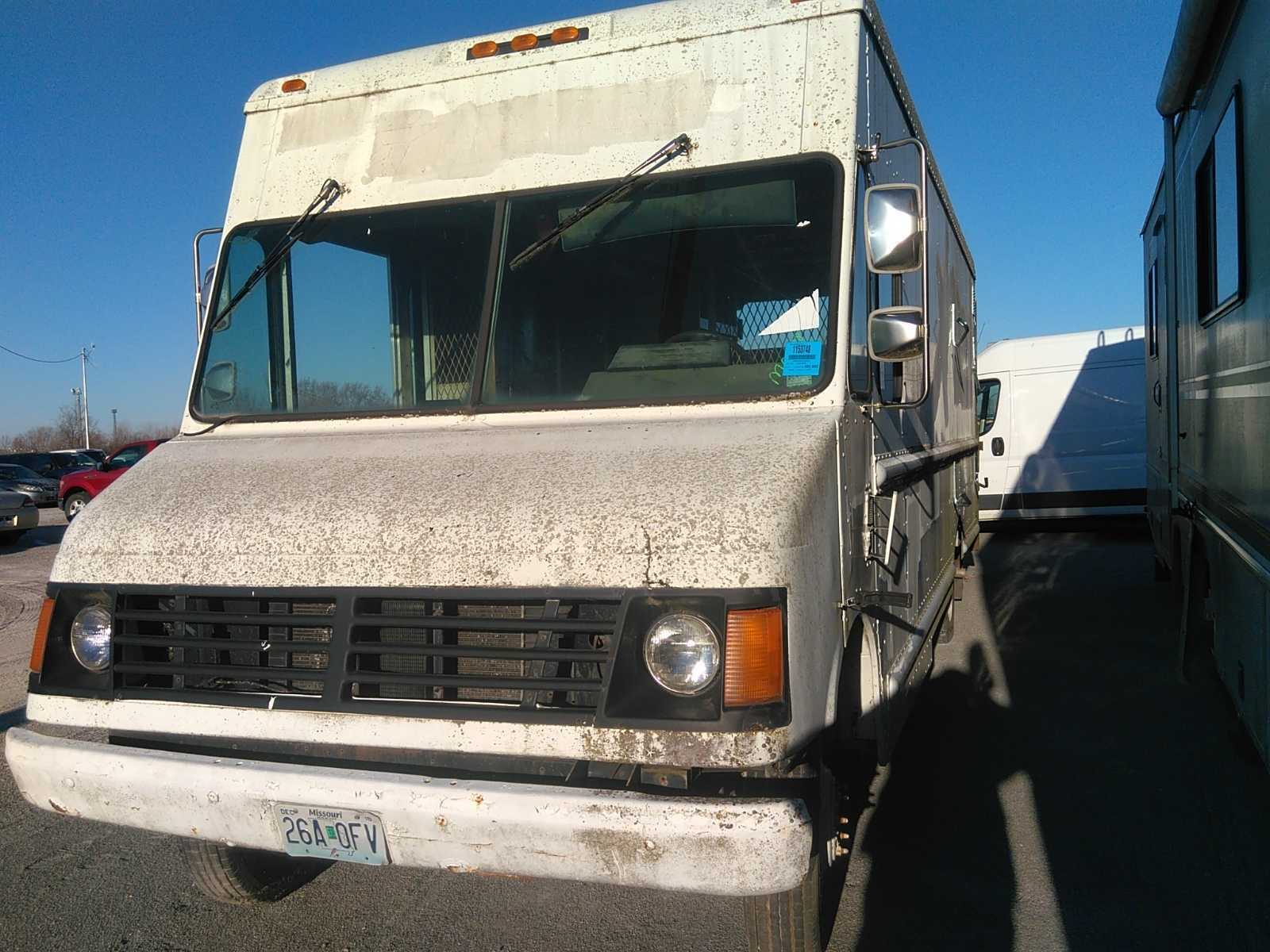 GMC P Truck Forward