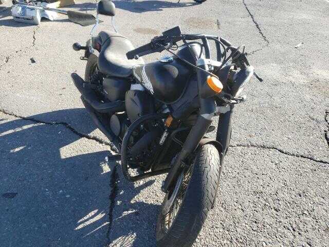 Honda VT750 (Shadow Phantom)