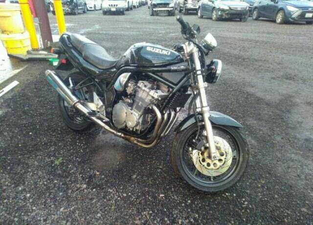 Suzuki GSF600S