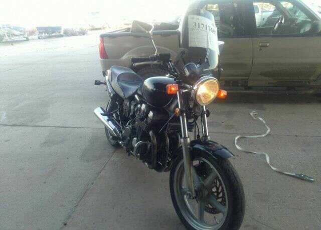 Honda CB750 (Nighthawk 750)