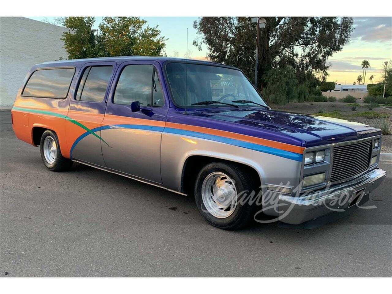 GMC Suburban