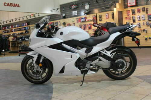 Honda VFR800F (INTERCEPTOR)