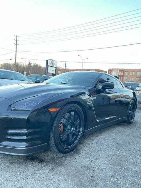 Nissan GT-R