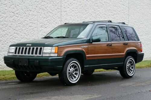 Jeep Grand Wagoneer