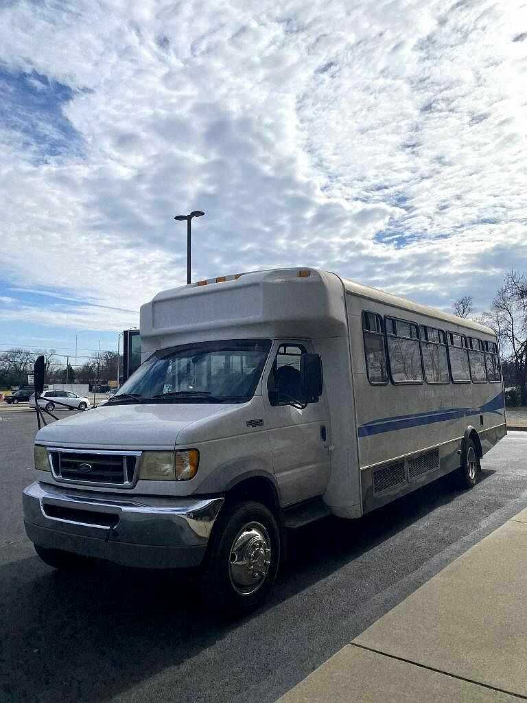 Ford E-550