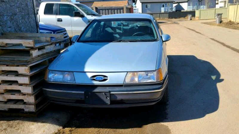 Ford Taurus