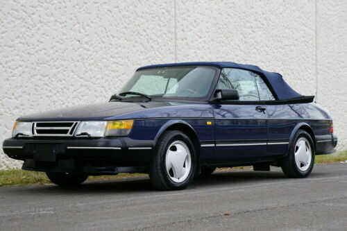 Saab 900