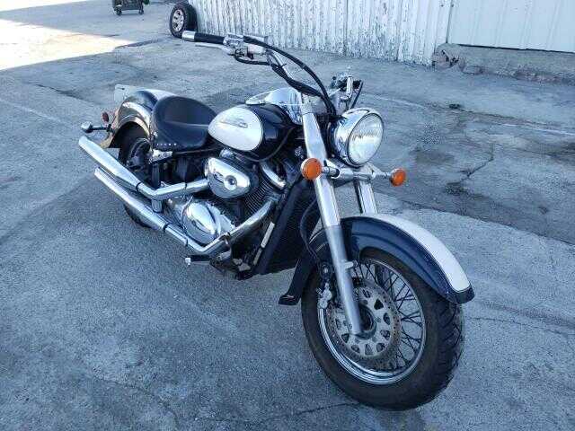 Suzuki VL800