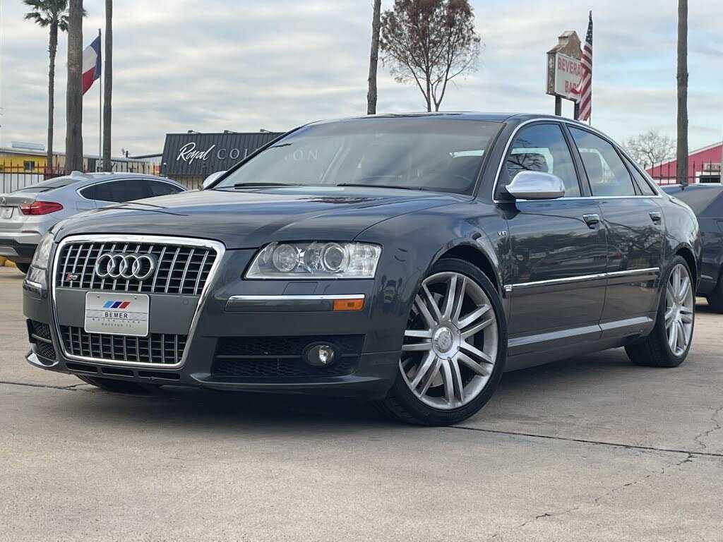 Audi S8
