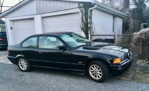 BMW 323is