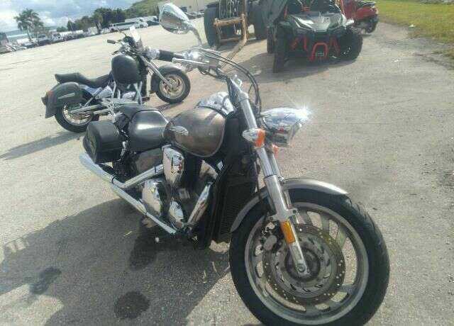 Honda VTX1300C (VTX)
