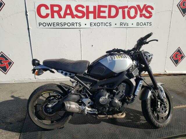 YAMAHA