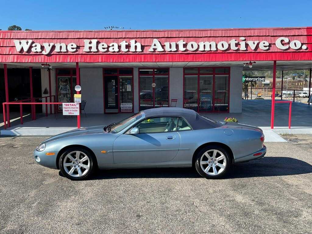 Jaguar XK8