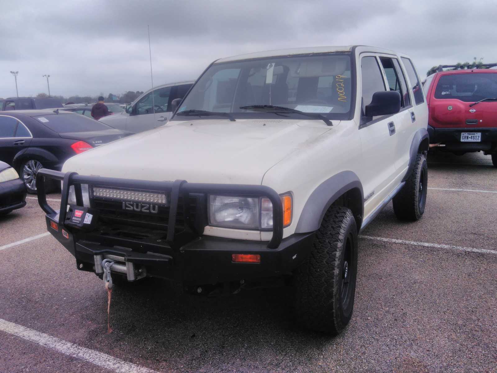 Isuzu Trooper