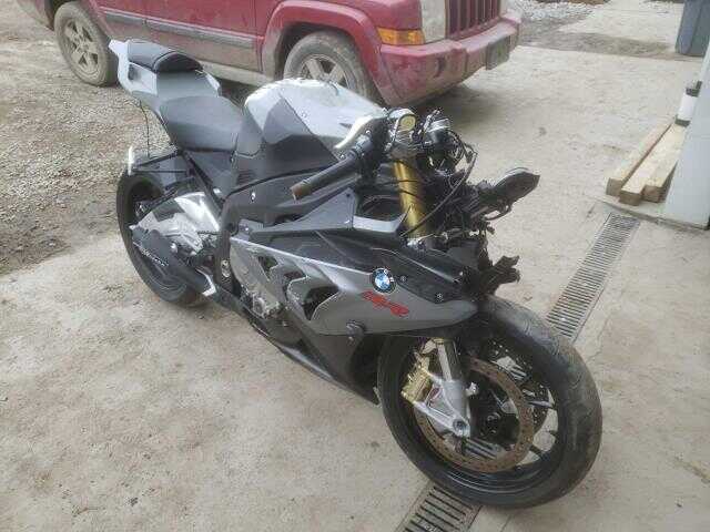 BMW S 1000 RR
