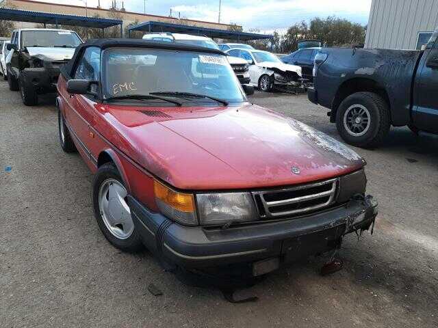 Saab 900