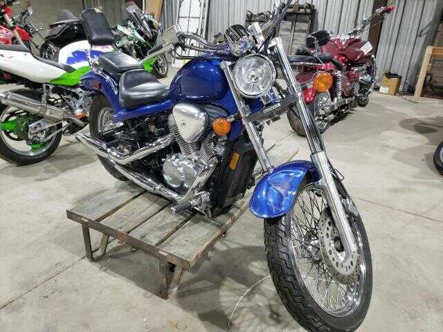 Honda VT600C (SHADOW VLX)