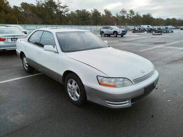 Lexus ES