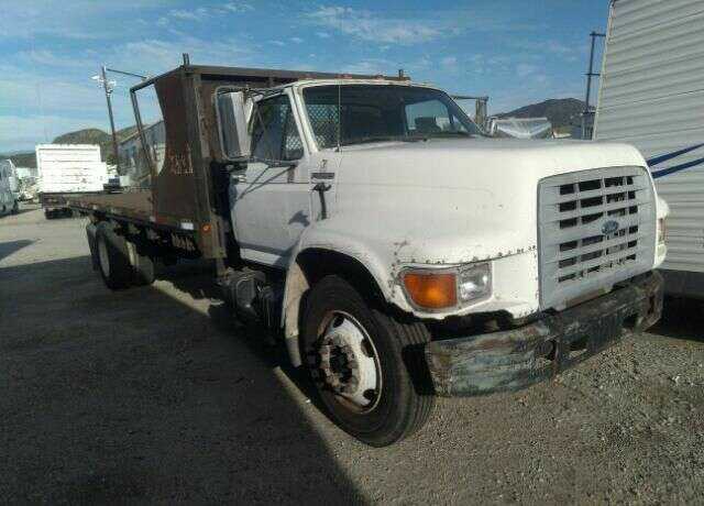Ford F-700