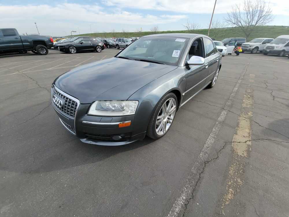 Audi S8