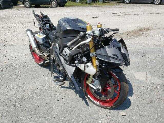 BMW S 1000 RR