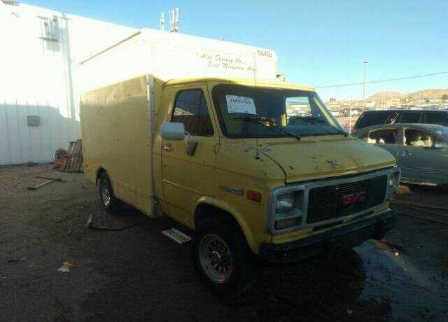 GMC Cutaway Van