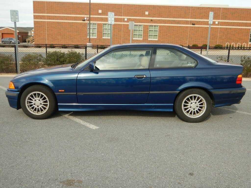 BMW 328iS