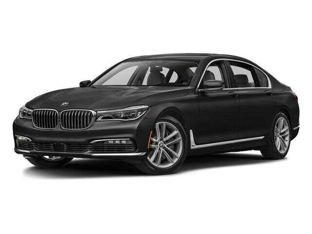 2016 BMW 750i