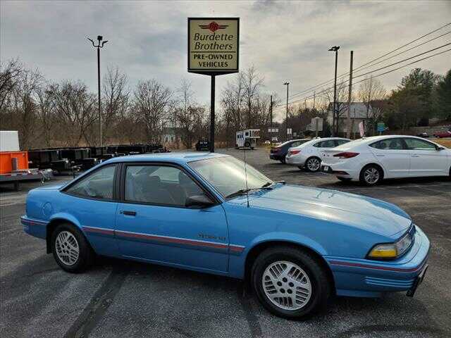 Pontiac Sunbird