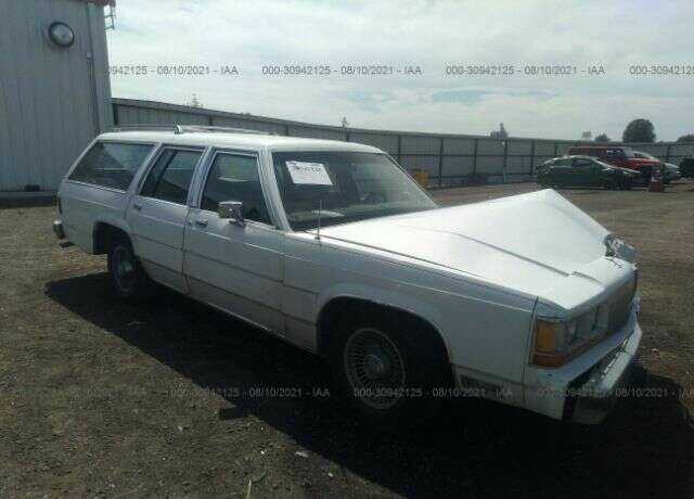 Ford Crown Victoria