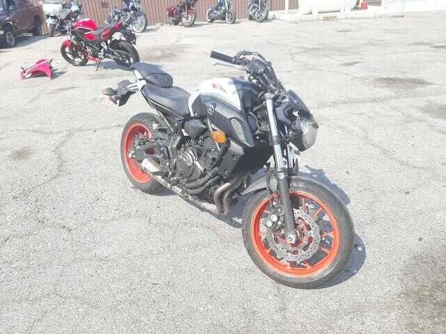 YAMAHA