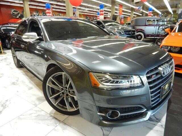 Audi S8