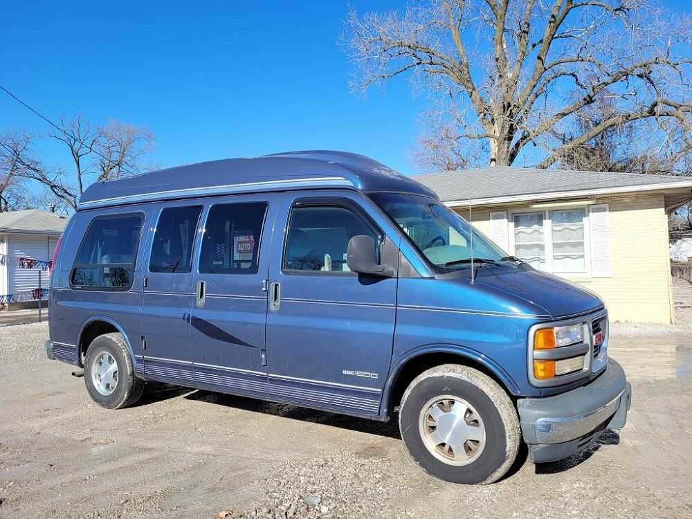GMC Savana