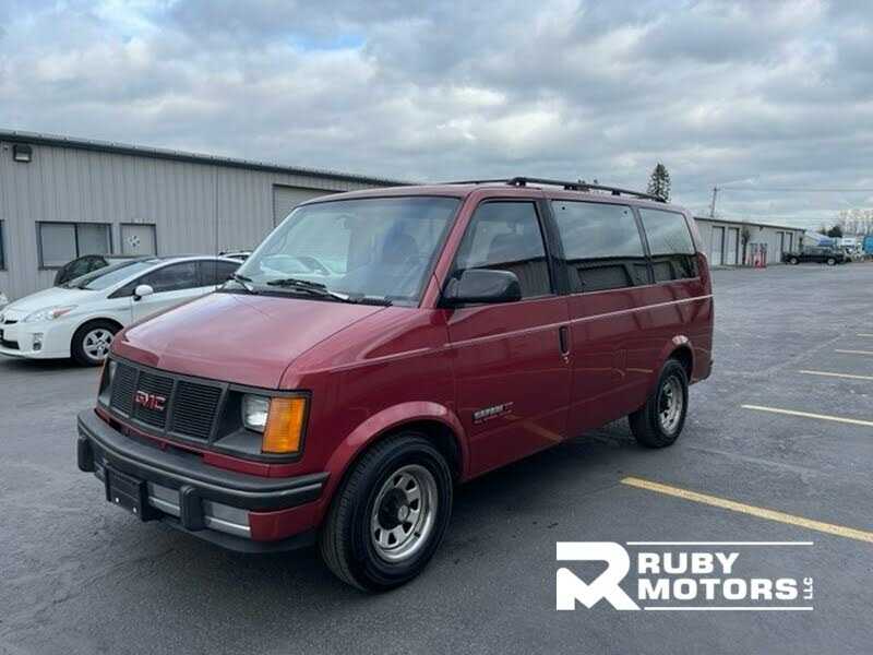GMC Safari