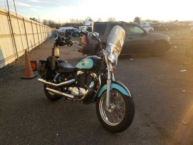 Honda VT1100C2 (SHADOW ACE)