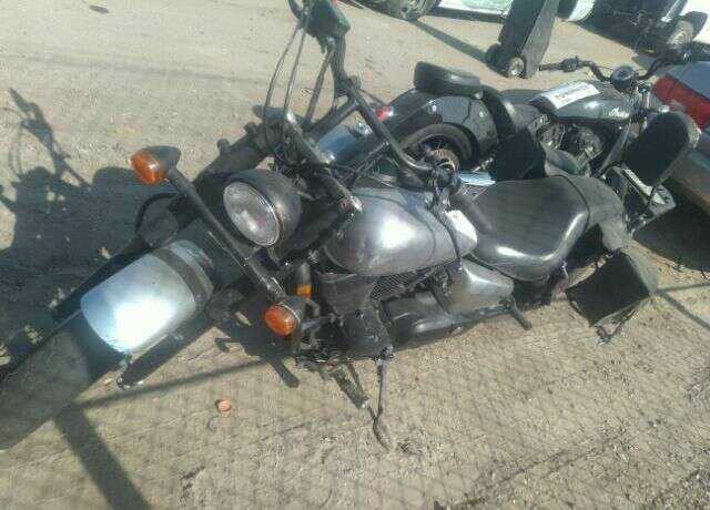 Honda VT750 (Shadow Phantom)