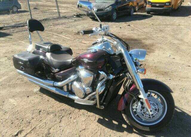 Suzuki VLR1800/VLR1800T