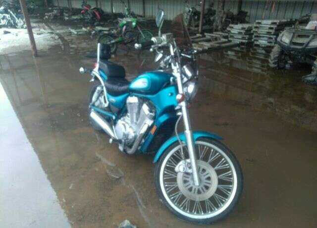Suzuki VS800