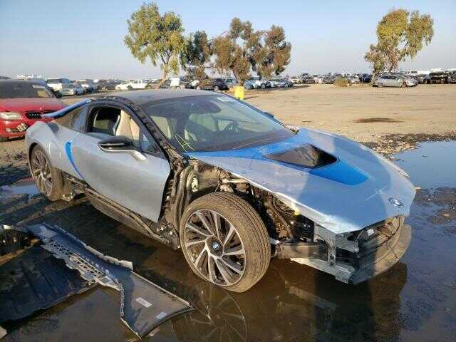 BMW i8