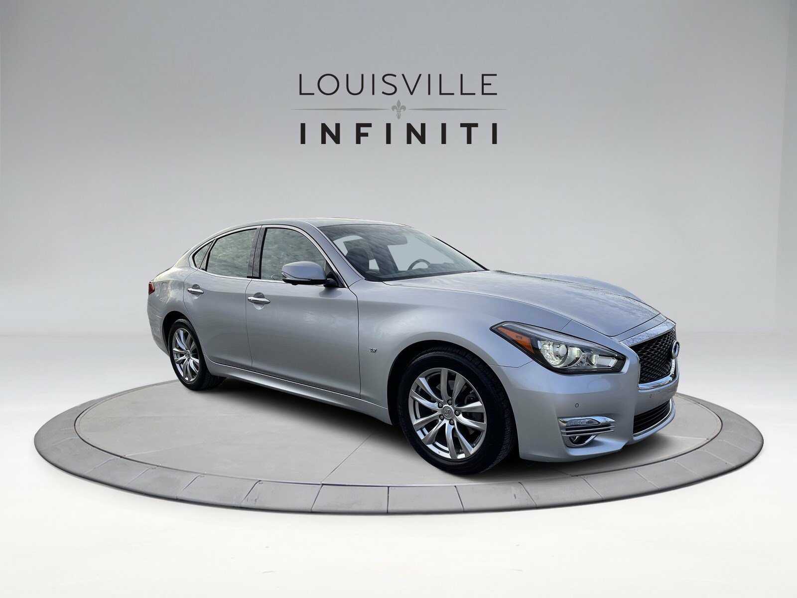 Infiniti Q70