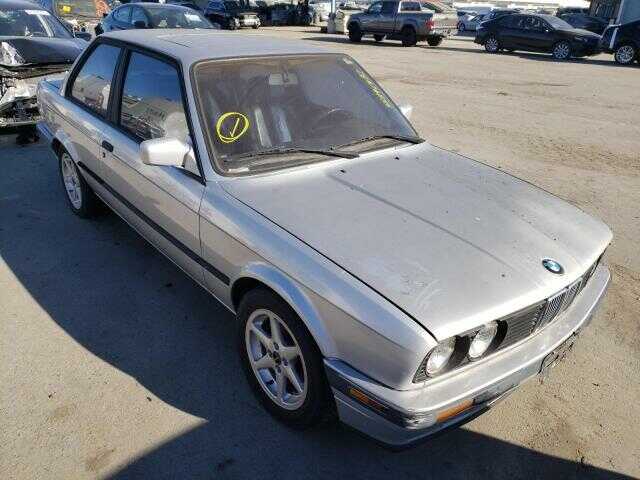 BMW 318iS