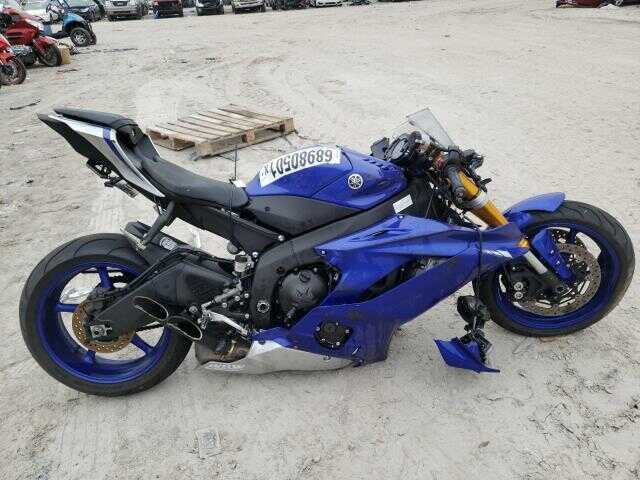 YAMAHA