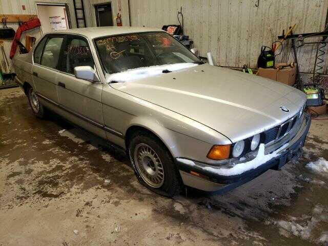 BMW 735i