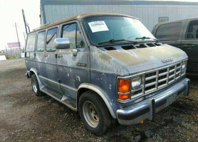 Dodge Ram Van